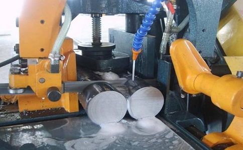 蕉岭卧式带锯床的送料方式有哪几种？